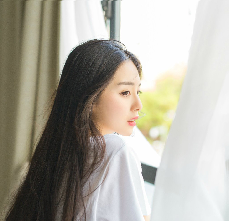 勤奋是一条神奇的线，用它可以串起无数知识的珍珠。——佚名
